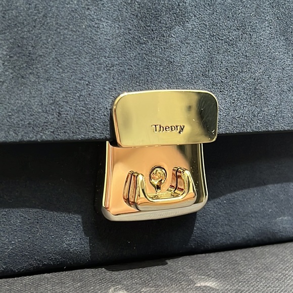 Theory Wallet with Retro Closure - Picture 4 of 7